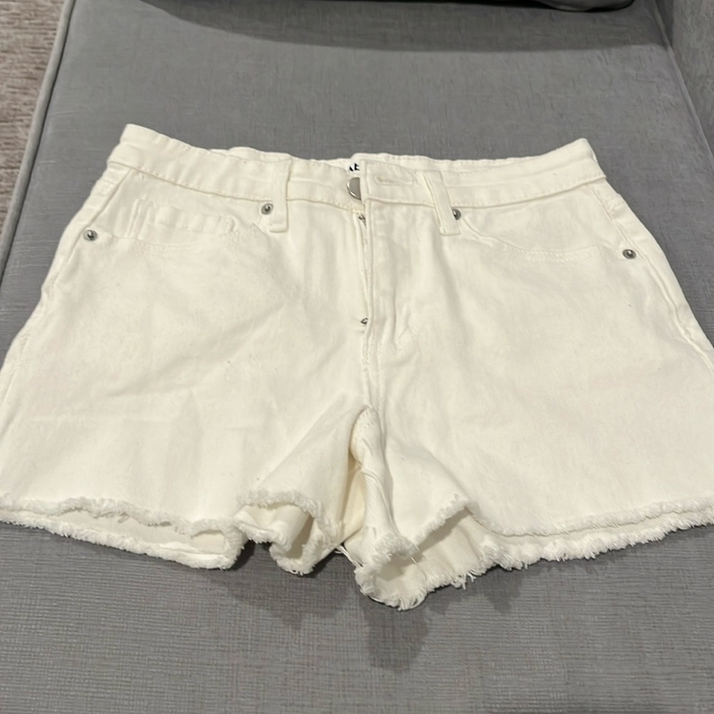 ABOUND women’s white denim cut off shorts size 26